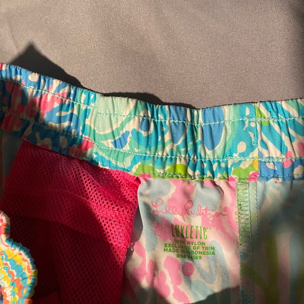 Lilly Pulitzer Luxletic shorts XL